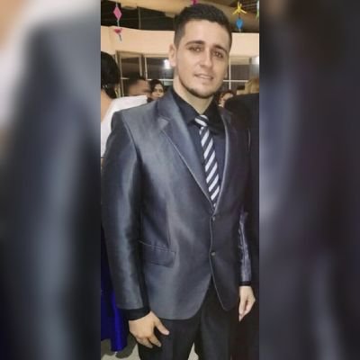 Ingeniero Ambiental y de Saneamiento🌎
Amor por los animales 🐶
Amante al futbol (Barcelona fc & America de cali)👊