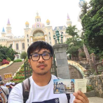 I am Simon, a CambodianLaosThai 🇰🇭🇱🇦live in Cambodia, jewelry designer 💍🎖📿🇰🇭 私は日本語が大好き🇯🇵