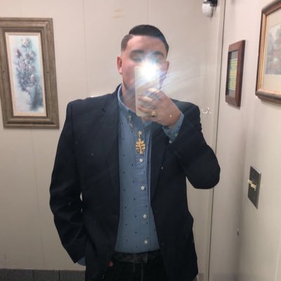 Insta: dah_18_ | Snap: aaronbatman 👻