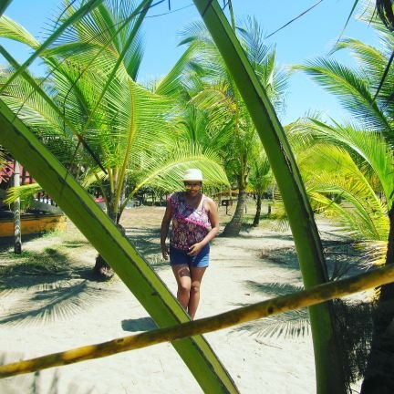 valeria0318's profile picture. Disfruto Por Que la Vida Es Una Y Hay Que Ser Feliz  🎊🎉🍹🍸