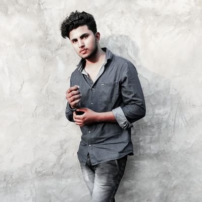 Kartike87569936's profile picture. भगवा रक्षक🚩🚩
जय श्री राम 🚩🚩🚩