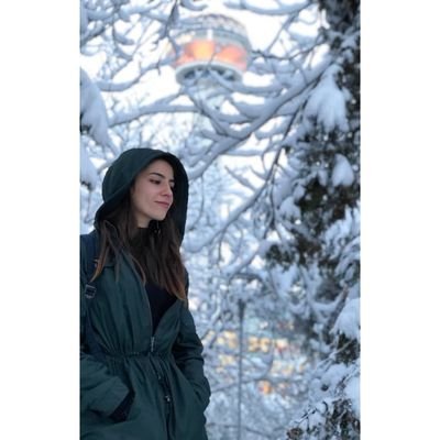 JhRojin's profile picture.