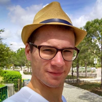 soziflip's profile picture. Some people call me Flipsi. I like to craft software, play music and eat bananas.