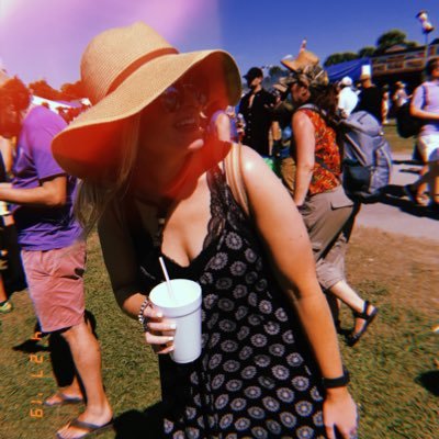 lowhodak's profile picture. ✌️🌞⚜️