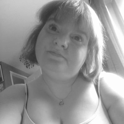 hey I'm Lisa massive take that fan also love the spice girls, little Mix, and West life also love disney and Marvel