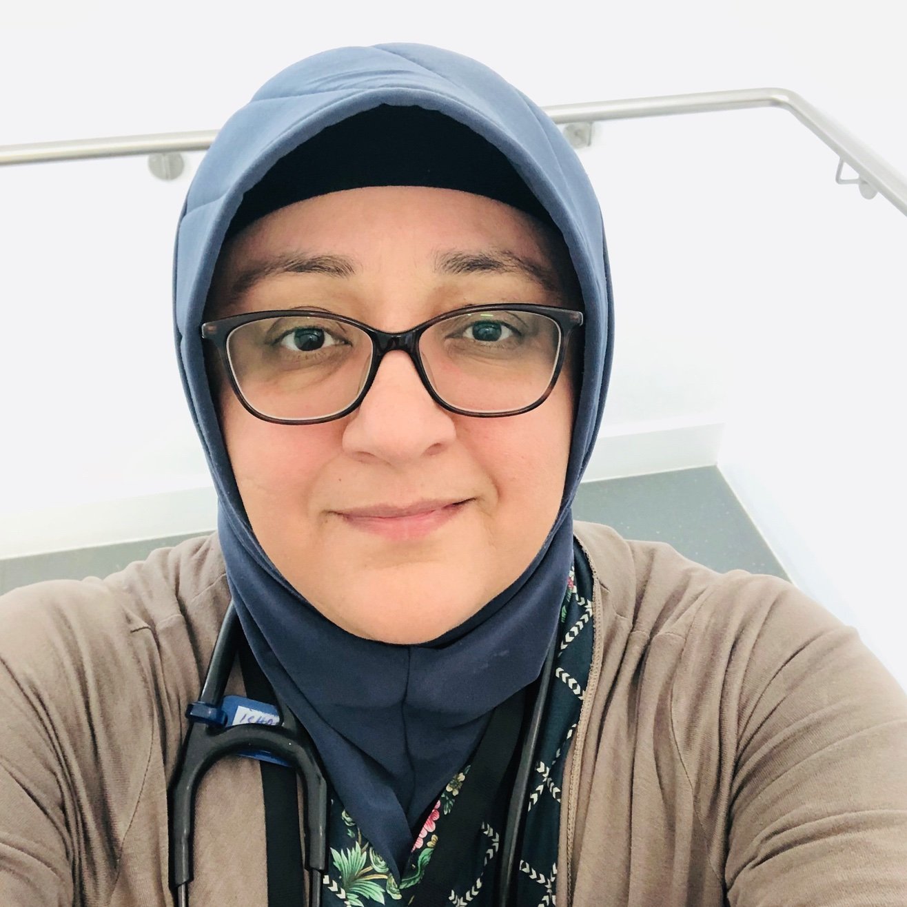 Consultant Endocrinologist @ Kings. FRCP, Lecturer @ Cardiff University & USW. Cardiff PACES tutor. Cardiff SCE course co-founder.