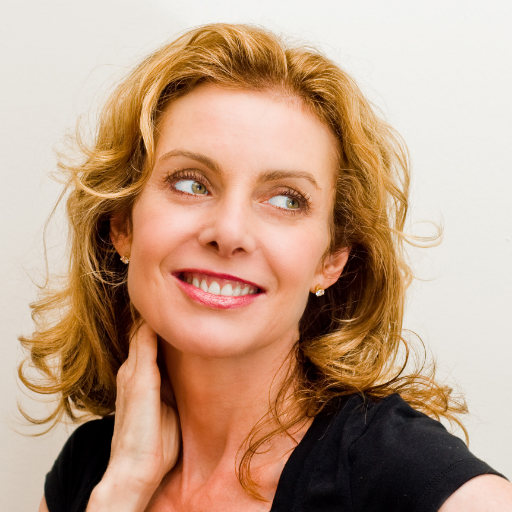 Writer, journalist, producer, voiceover artist and mom. Now based in Washington DC.