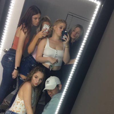 izziecarroll's profile picture. UC’21