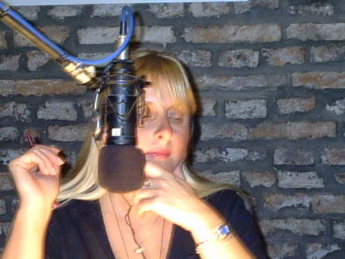 conductora radial,productora de varios medios de provincia.