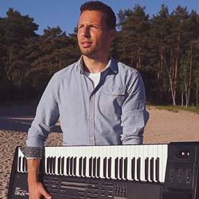 Music producer, remixer and film composer.
.Net lead developer.