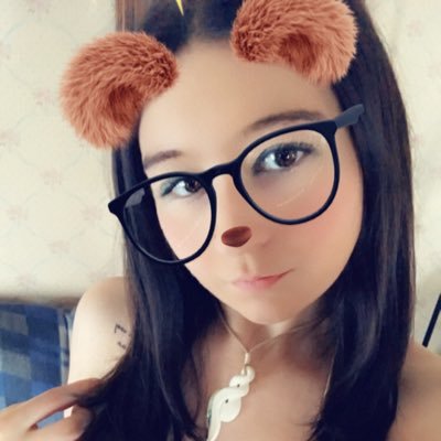 CNA, Model, Pre-Nursing @ CCRI, Photographer ♊️ 👻cnababes23, insta: ali_gir.