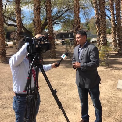 RonnieNajarro's profile picture. Proud🇸🇻 by birth 🇺🇸 by choice.RT not endorsement. 🏆Emmy Award TV Sports Anchor 🏛Public Policy Advocate 🇸🇻Immigrant ✊🏾