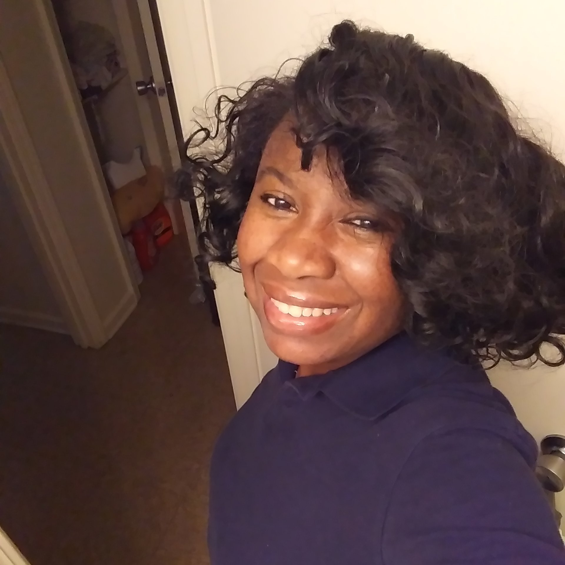 Vilincia2's profile picture. Writer. Dreamer. Urban storyteller 📖 | My Dream Guy Series & The Maidenhood Sistas