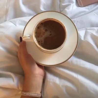 ﮼منوتي،ليتگ،معي 🎻.... ﮼الصمت،فخامه،لا،يعرفها،سوى،عشاق،الهدوء،💙 ٌ.