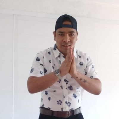 जटाटवी-गलज्जल-प्रवाह-पावित-स्थले
गलेऽव-लम्ब्य-लम्बितां-भुजंग-तुंग-मालिकाम्
डमड्डमड्डमड्डम-न्निनादव-ड्डमर्वयं
चकार-चण्ड्ताण्डवं-तनोतु-नः शिवः शिवम् ॥१॥