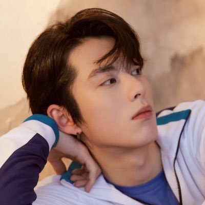 Your daily dose of #王鹤棣 #DylanWang! Have you had your dose of Dylan today? 👨‍✈️💌: https://t.co/xWWJXHiAKz