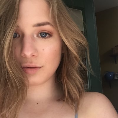 itszoedoe's profile picture. Optimist Prime🫶🏻 Tweets are not financial advice.