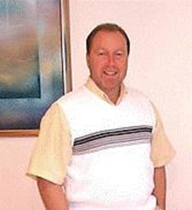 howiethehorse's profile picture. Love your friends, drink 2 beers a day, and golf twice a week!!