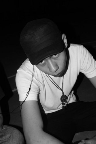AvoraMyscript's profile picture. AVORA(junk)
Genre dj: Tech-house-deep (MNML)