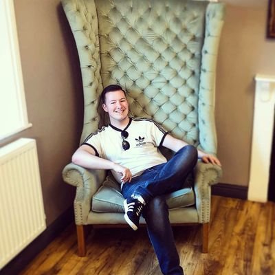 derynmj's profile picture. 