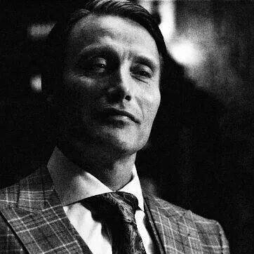 lxstbeloved's profile picture. I can see it in your eyes that you want to get out.