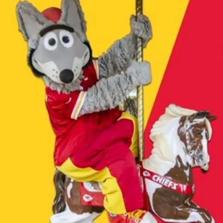 Official Mascot of the Kansas City @Chiefs. For appearance info email dmeers@chiefs.nfl.com!