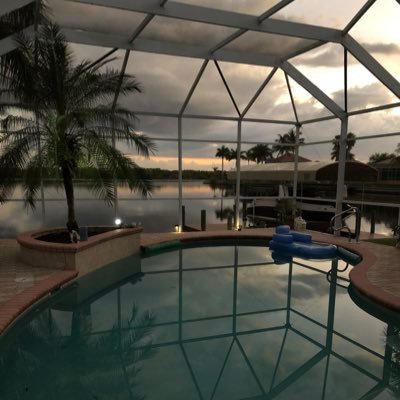 luv_that_jazz_'s profile picture. Time is undefeated. In the end, it beats us all.... Your potential to succeed is infinite.