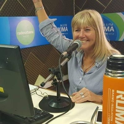 Cronista en Máxima Comunicaciones, aún en mis momentos rubios. Mamá y soñadora de un mundo más justo.