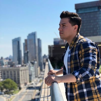 Full stack software developer | JavaScript & Python | Sports fanatic | Latino-Americano 🇨🇴