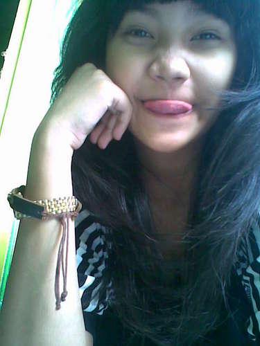 new twitter @agnescarlne
