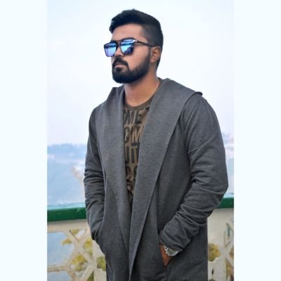 souvik_basak's profile picture. #Software_Engineer # Photographer
#SportsLover