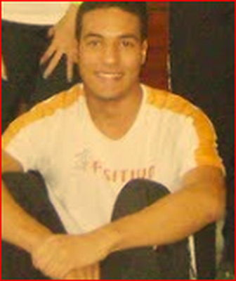 Tenho 15 anos , sou uma pessoa no momento que precisa de ajuda financeira porque ninguem arruma serviço para uma pessoa de menor de 16 anos..

me AJUDA!