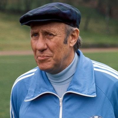 SchonHelmut_'s profile picture. #locosporverteganar
Everyone's absolutely fuming