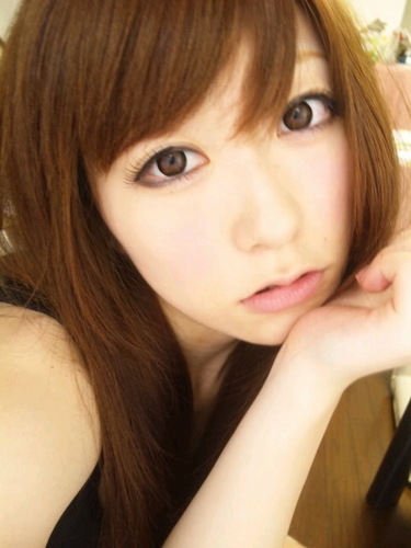 iPhoneとTwitter初心者です♪( ´▽｀)宜しくお願いします。プロフィールなんて全然いぢってなかった…。フォローよろしくねん( ´ ▽ ` )ﾉ100%返しますので。こないだからアパレル店長になりましたです。メル友とかも募集してます、リンク先にときどき出没してます＠ 'ェ' ＠