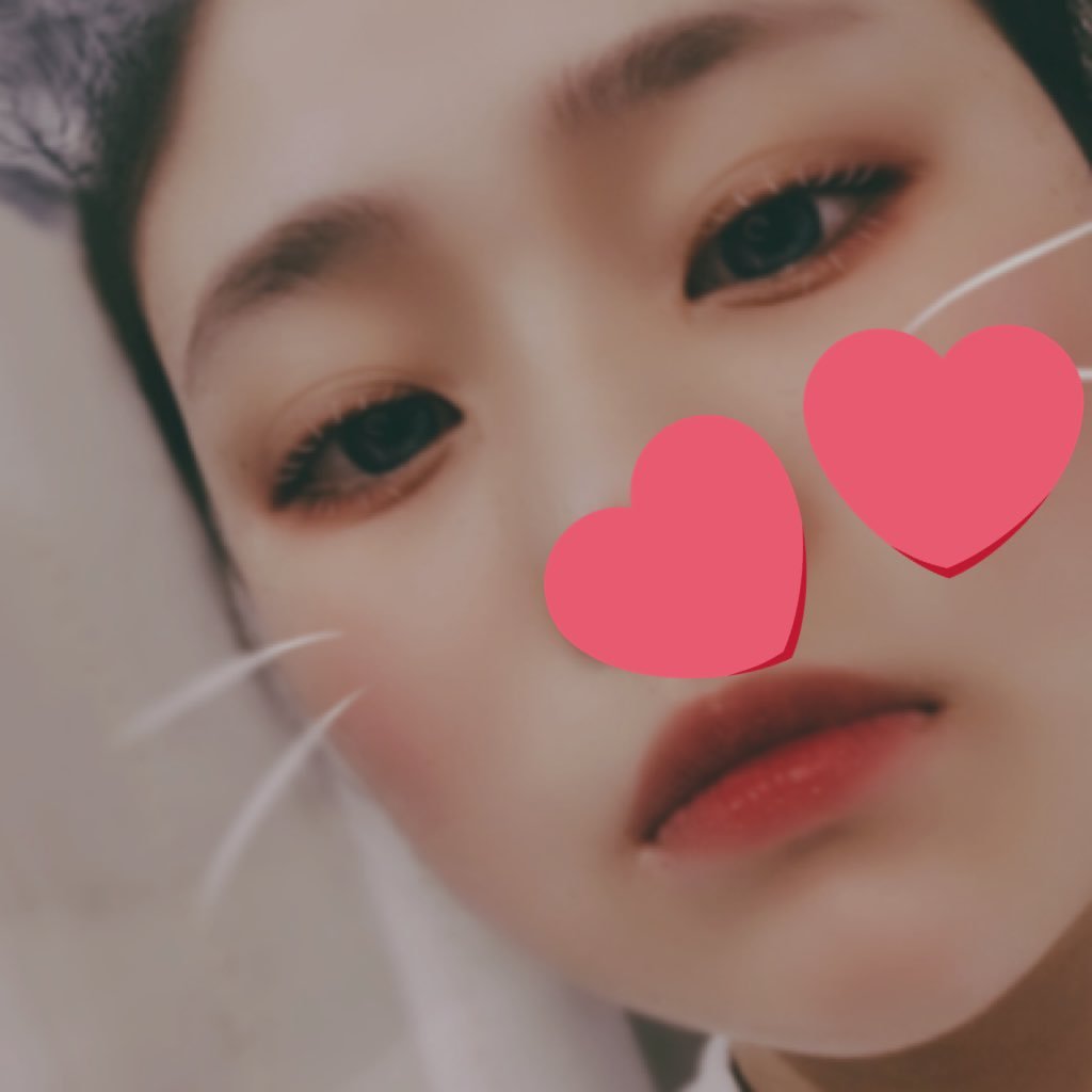 army_tuitui's profile picture. ヨジャ/03line変えるの忘れてた笑/雑食/DM○気軽にどうぞ仲良くしてください     (●︎´▽︎`●︎)