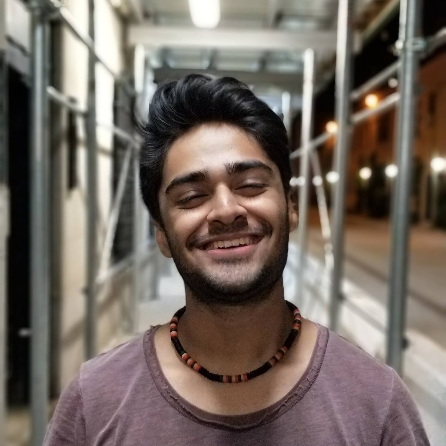 Studies Philosophy + CS.
Dev by day, musician also by day, aggressive mom friend by night.
Likes serverless, post hardcore, Frank Ocean and Kotlin.