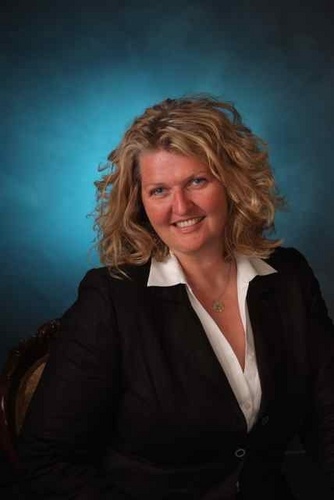 alysonkthiessen's profile picture. business woman, coach, mortgage broker, author, painter, photographer.......