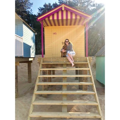 ClareCurrah_'s profile picture. 