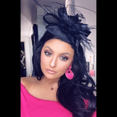 8.13.18 | licensed cosmetologist ✂️| •Mastered in Hair Extensions•