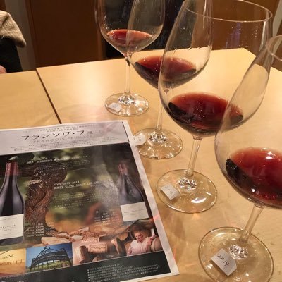 ▪️美味しいワインの共有。ワインの感想など日常のワインライフを投稿▪🇮🇹全州&🇫🇷全産地、🇯🇵35都道府県、世界40 ヶ国超をテイスティング▪️SNS(総フォロワー数14,000超 )▪️Instagram&threads,facebook,ブログでも発信👇