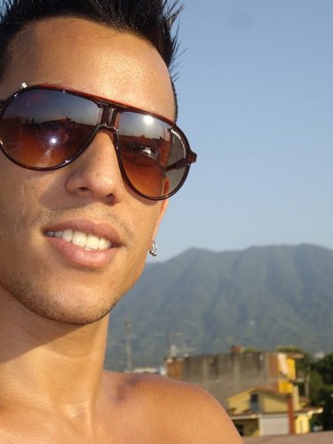 sou o kleber veloso quem conhece sabe entao venha conhecer tambem