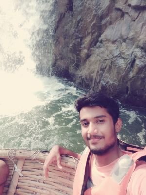 MsDharani9's profile picture. 