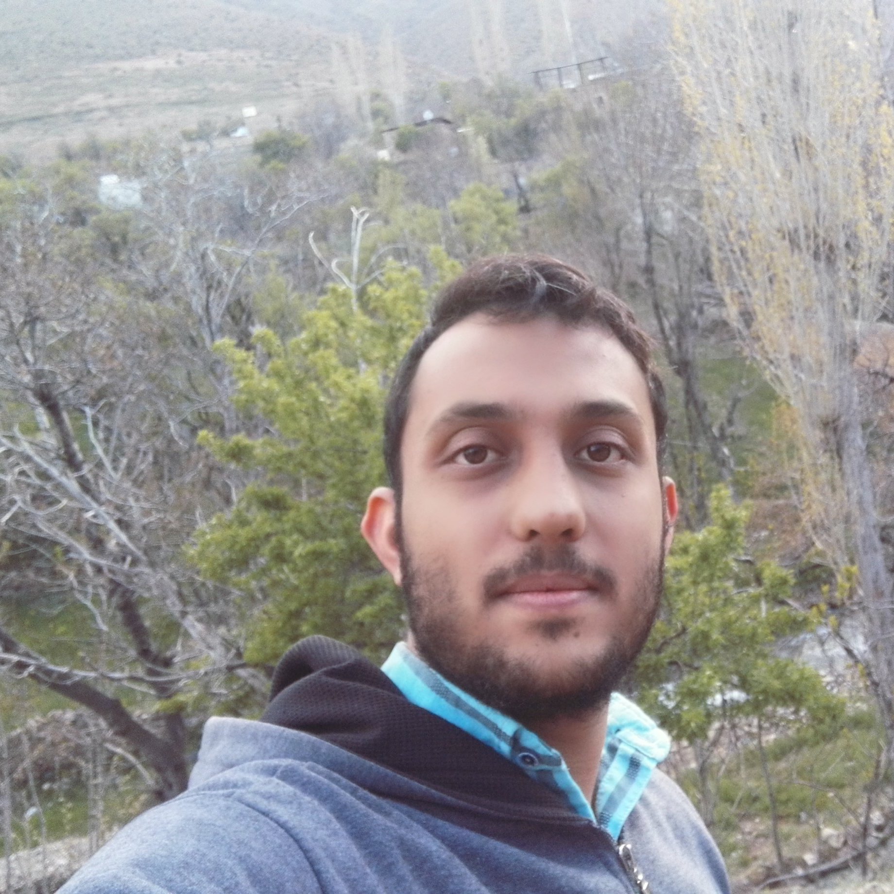 دانشجوی مهندسی شیمی دانشگاه شریف
علاقه مند به حوزه مدیریت