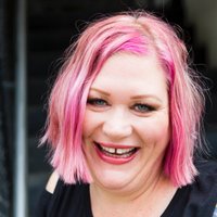 Sheila snips n snaps w/ a chat (@atlcolorist) 's Twitter Profile