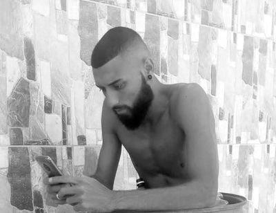 Atleta de alto Rendimento 🏁.

Modalidade atletismo.
equipe: Luasa Sports.
23 anos. 
solteiro.