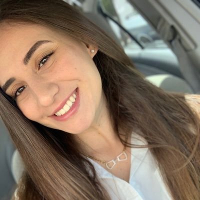 TaniaChavezC's profile picture. 