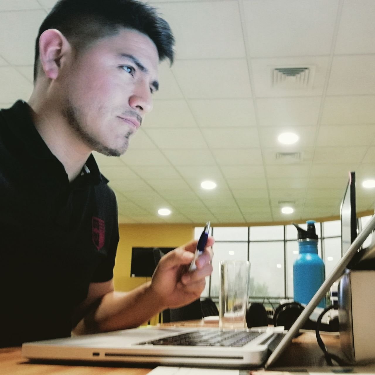 AbelObandof's profile picture. FullStack Web Developer. Padre de Líam, mi motor y mejor amigo. Apasionado de Programar en Javascript😀