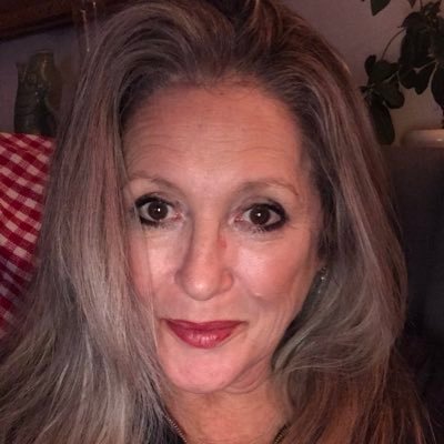 KimWood1056's profile picture. I love to help everyone’s life shine a little brighter, by creating magical opportunities! Your light never dims by sharing its glow!