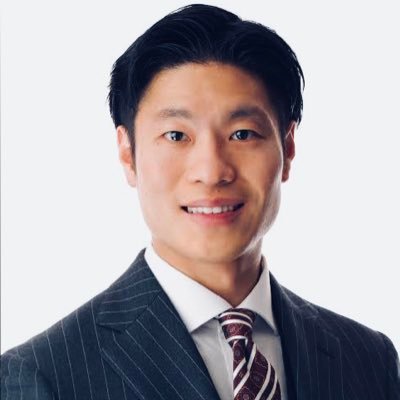 東京都新宿区神楽坂にてプロダンサー兼社交ダンスの先生をしております。接点あっても無くてもフォローしてくれると喜びます!怪しくなければフォロバします。人生何周目だったかな? マツウラダンススクール所属。