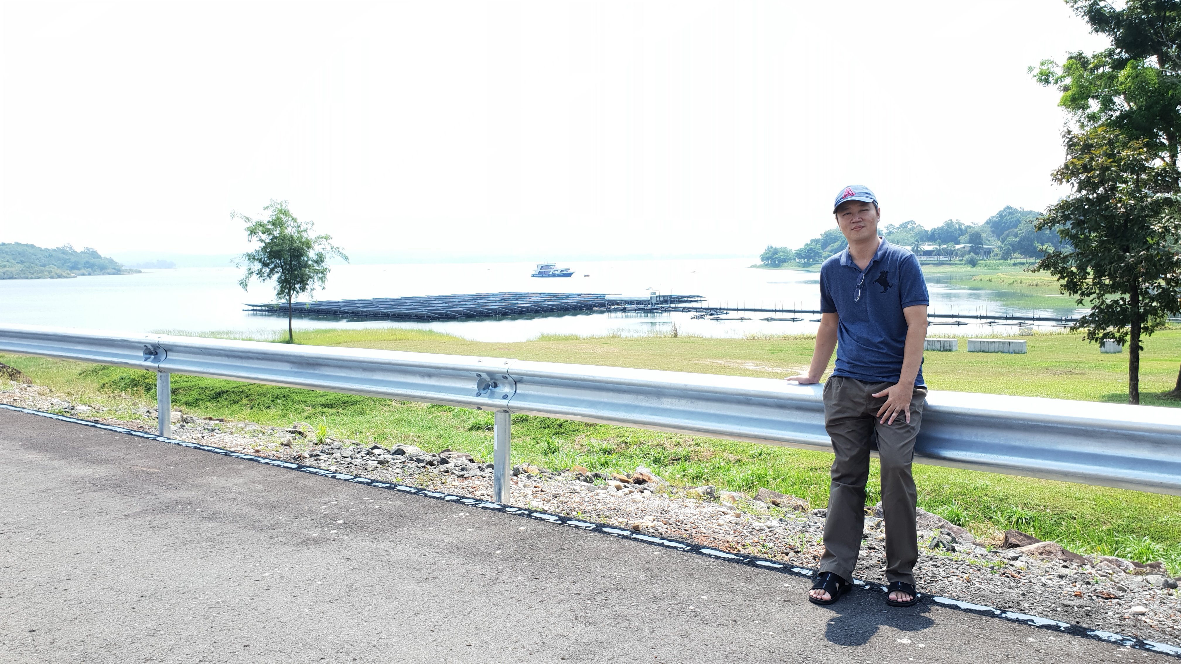 miditech2's profile picture. 